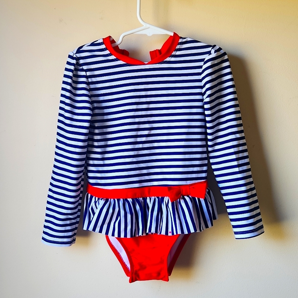 Cat And Jack Size 5T Girls Long Sleeved Swimsuit